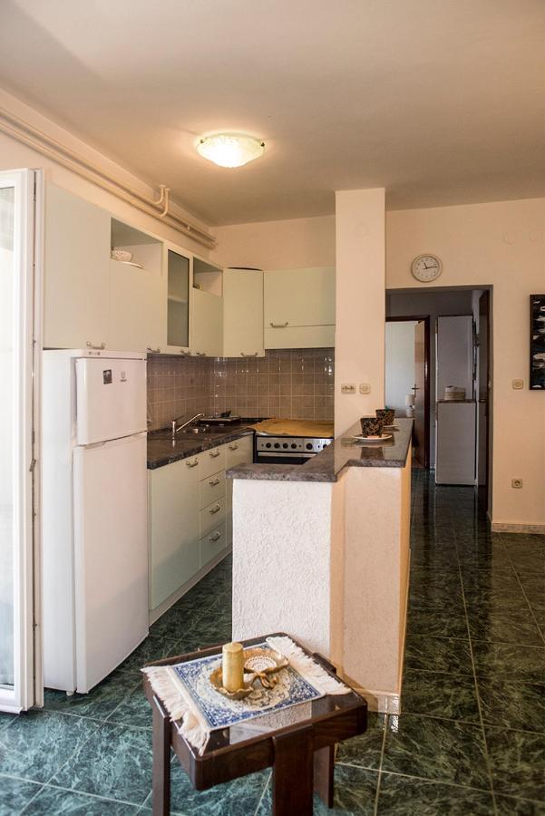 Apartment Lori Fazana Exterior photo